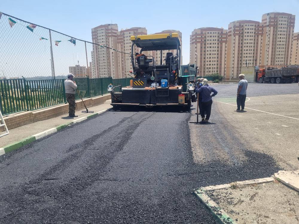 آسفالت‌کاری معابر اصلی سیمون بولیوار تهران با تجهیزات پیشرفته و سطح بادوام